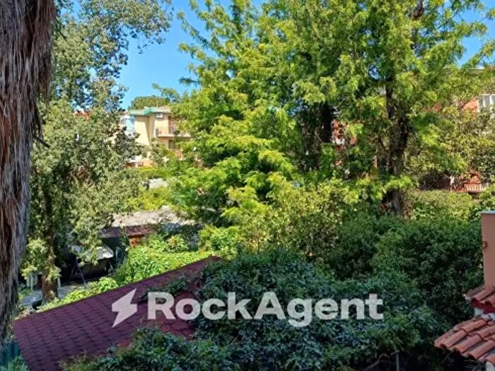 Appartamento trilocale in vendita in Via Vittorio Emanuele da Bormida, Catania