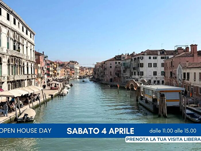 Appartamento bilocale in vendita in Sestiere Cannaregio, Venezia