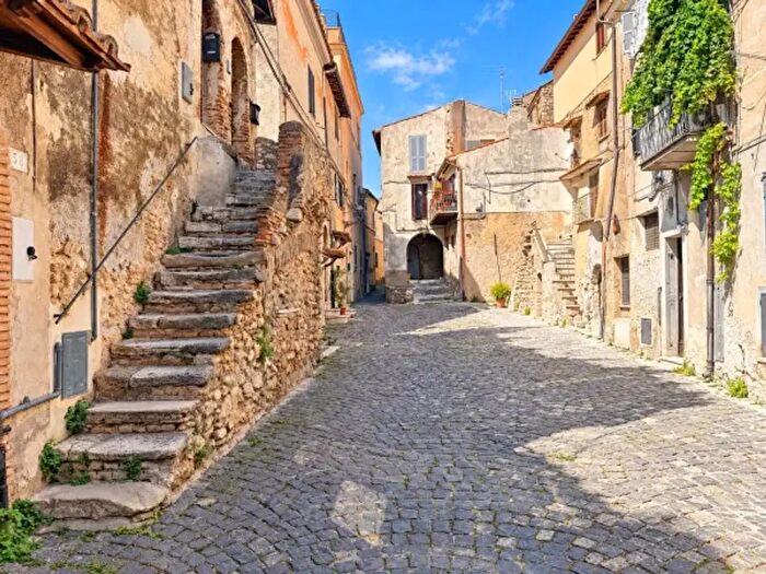 Appartamento con 5 locali in vendita in Via Giacomo Matteotti, Palombara Sabina