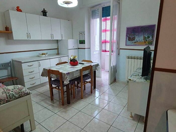 Appartamento trilocale in affitto in Via Buozzi, Centro, Follonica