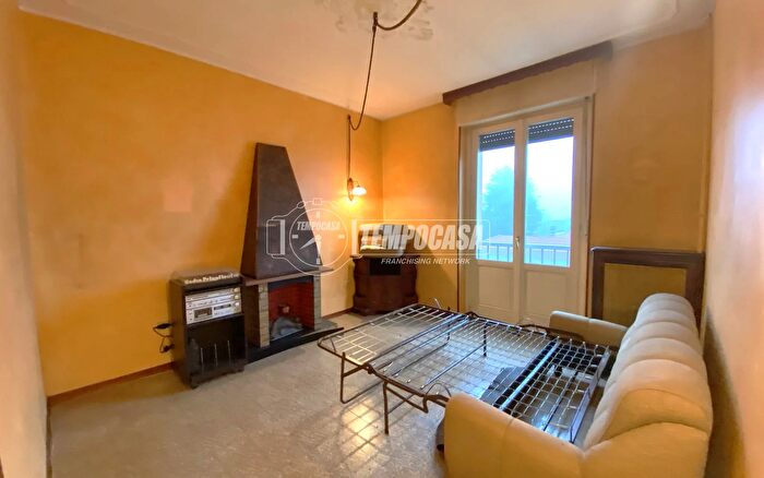 Appartamento quadrilocale in vendita in Via Cerrione, Biella