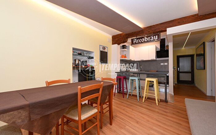 Appartamento trilocale in vendita in Via Testi, Toscolano Maderno