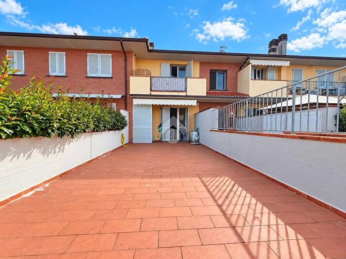 Appartamento bilocale in vendita in Via Pontormo, Quarrata