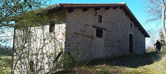 Casa quadrilocale in vendita in Frazione Pieve San Nicolò, Assisi