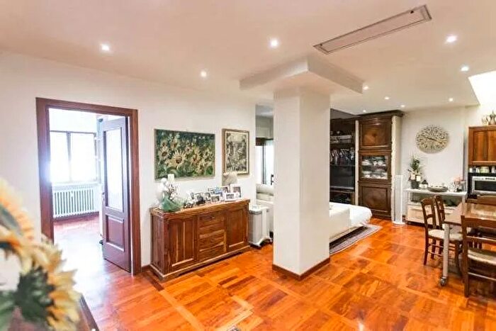 Appartamento quadrilocale in vendita in Via Beverora, Piacenza