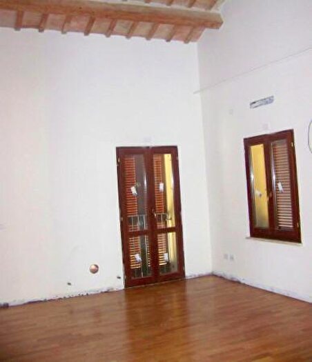 Appartamento con 6 locali in vendita in Via Mura Occidentali, Jesi