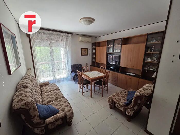 Appartamento quadrilocale in vendita in Via Cristoforo Colombo, Cadoneghe