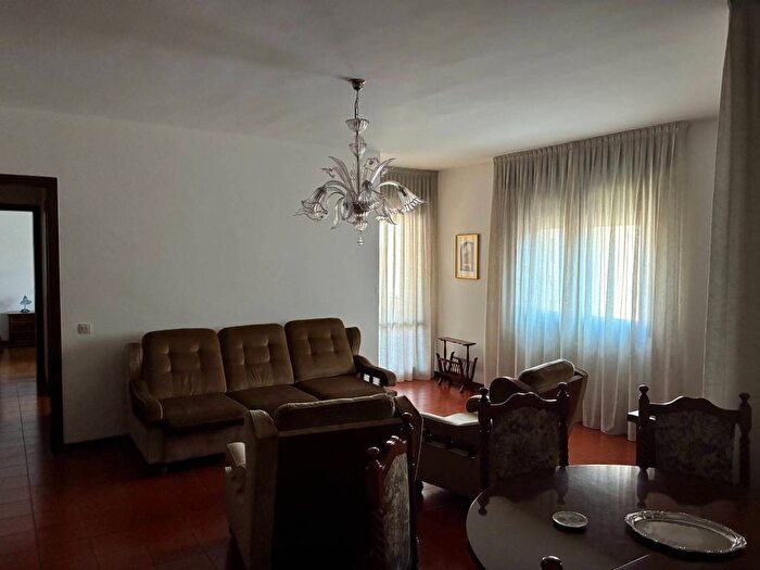 Appartamento quadrilocale in affitto in Viale Verona, Vicenza