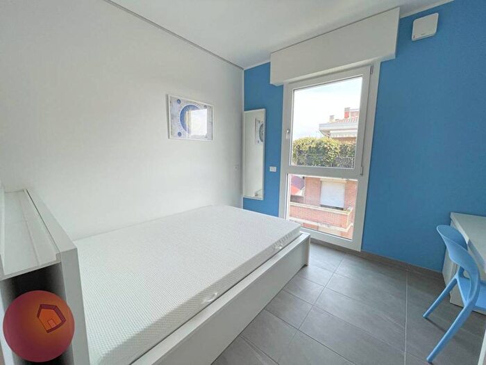 Appartamento con 6 locali in affitto in via Giuliani, San Giuseppe San Giovanni, Padova