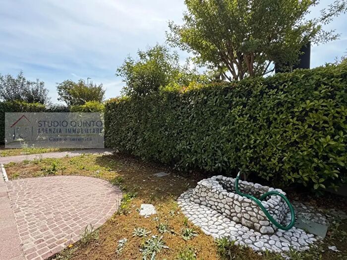 Casa con 5 locali in vendita in Quinto Di Treviso