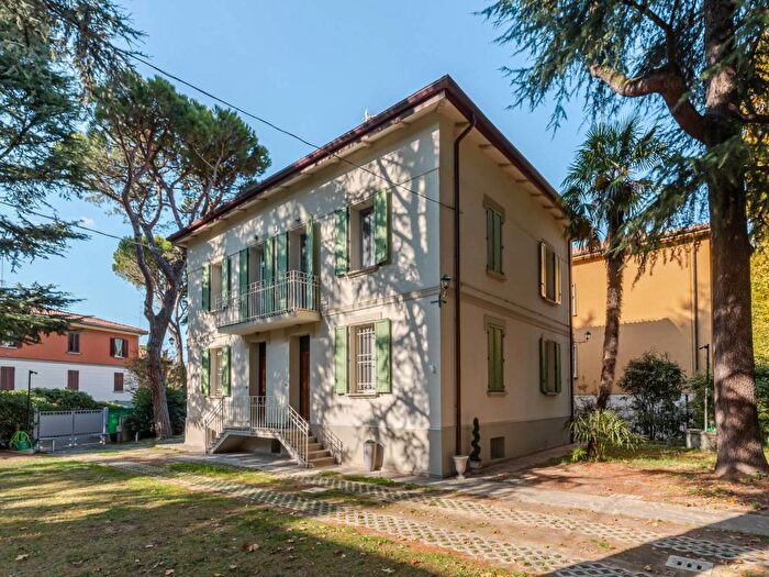 Casa con 6 locali in affitto in Centro Garibaldi, Casalecchio di Reno