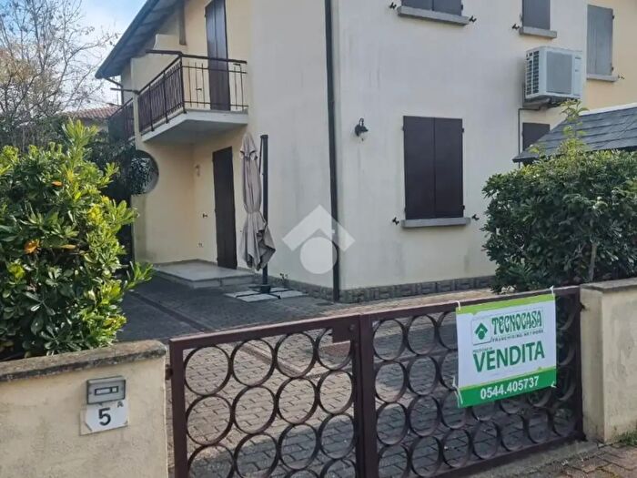 Casa quadrilocale in vendita in Via Alvise Cadamosto, Ravenna