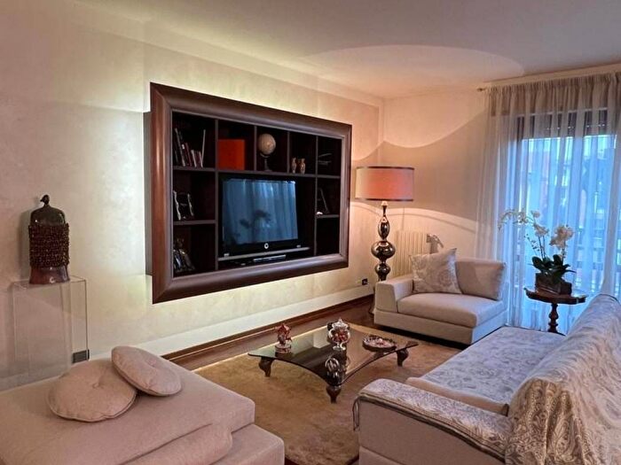 Appartamento quadrilocale in affitto in Via Giuseppe Cesare Abba, Pietà, Prato