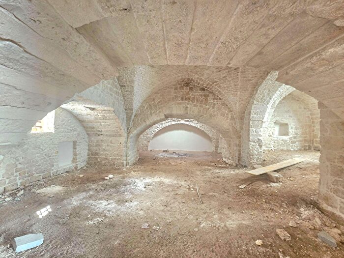 Casa con 7 locali in vendita in Via De Amicis, Carovigno