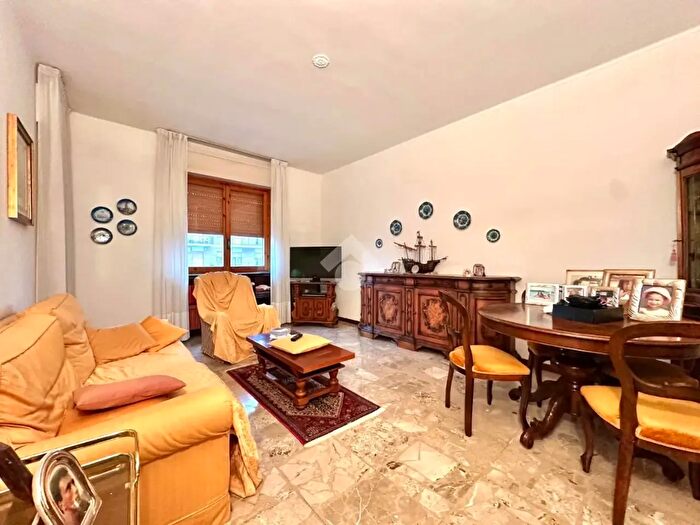 Appartamento quadrilocale in vendita in Via Deli Orti, Tortona