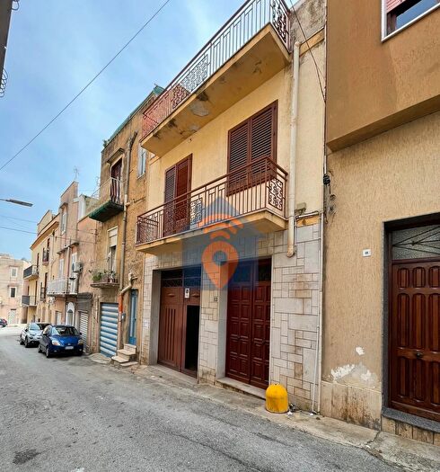 Casa in vendita in Via Volturno Castelvetrano, Castelvetrano