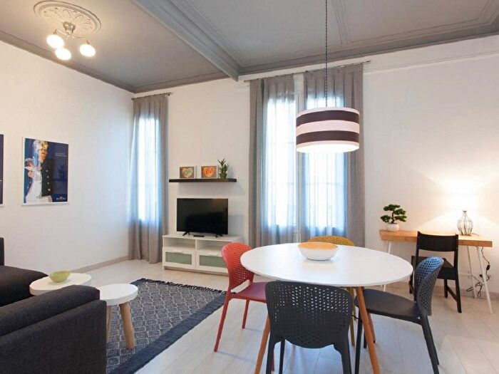 Appartamento bilocale in affitto in Via del Vecchio Politecnico, Palestro, Milano