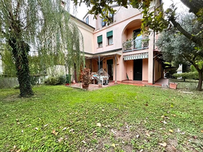 Casa con 5 locali in vendita in Via S Giovanni Battista, Pontelongo