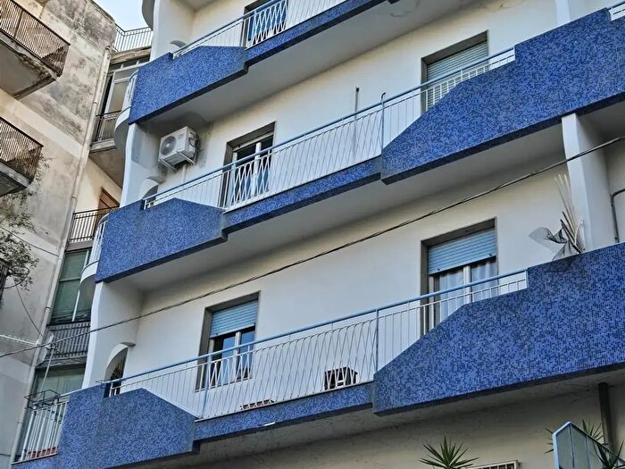 Appartamento trilocale in vendita in Via Cadorna, Messina