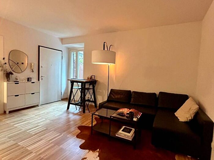 Appartamento bilocale in affitto in Corso San Gottardo, Milano