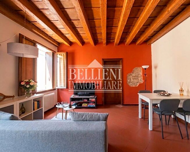 Appartamento bilocale in affitto in Contrà Porta Santa Lucia, Centro Storico, Vicenza