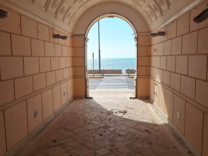 Appartamento con 6 locali in affitto in Mazara Del Vallo