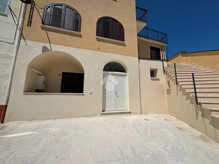 Appartamento bilocale in vendita in Piazza Crocifisso, San Cipriano Picentino