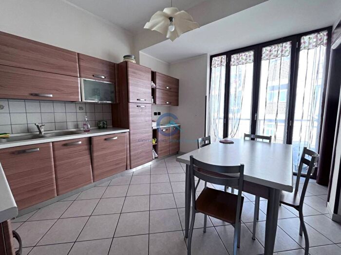 Appartamento trilocale in affitto in Catanzaro Lido, Catanzaro