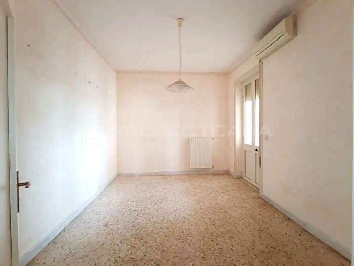 Appartamento con 8 locali in vendita in Via Ettore dAmore, Scorrano