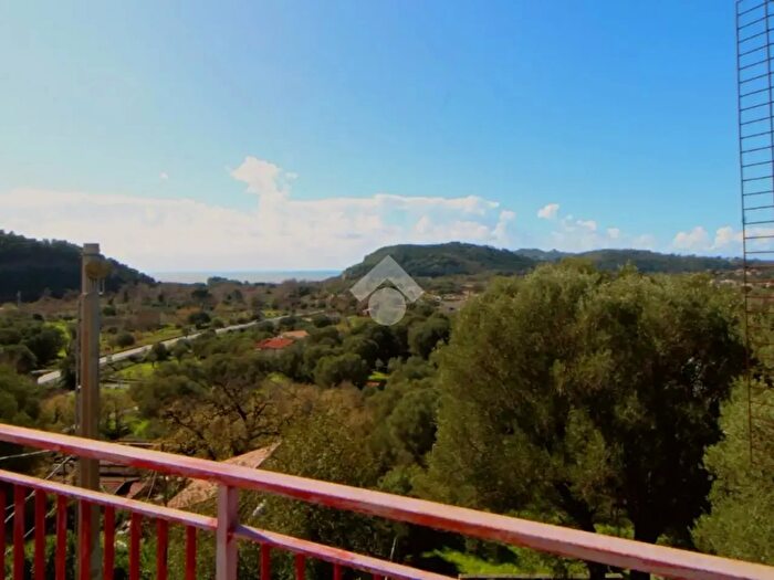 Appartamento trilocale in vendita in Località Vallena, Centola