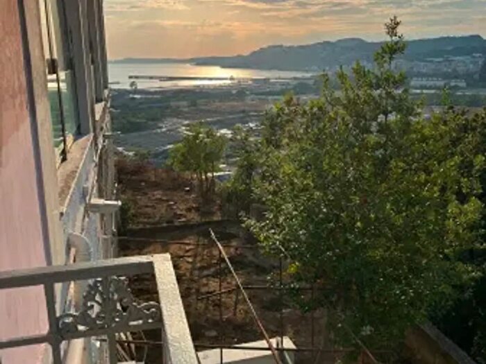 Appartamento quadrilocale in affitto in Discesa Coroglio, Napoli