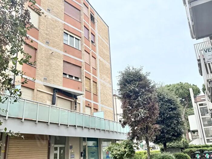 Appartamento trilocale in vendita in Viale dei Mille, Cesenatico