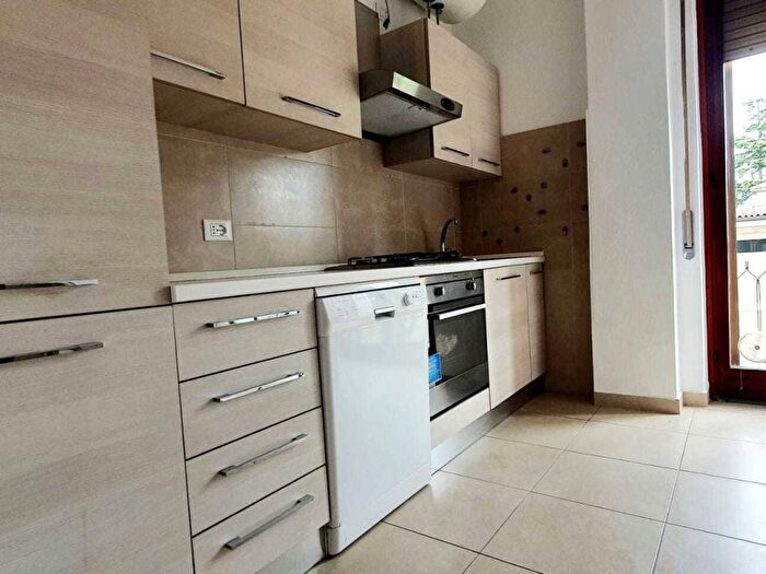 Appartamento trilocale in affitto in Via Fratelli Ugoni, Loggia Garibaldi, Brescia