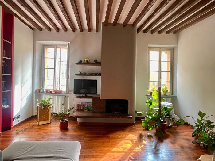 Appartamento trilocale in affitto in Borgo Santo Spirito, Parco Ducale Oltretorrente, Parma