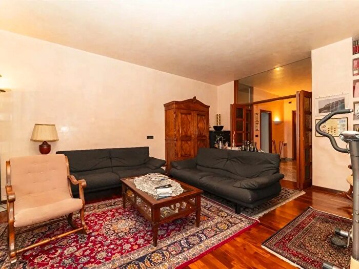 Appartamento con 7 locali in vendita in Torino