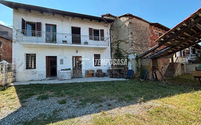 Appartamento con 6 locali in vendita in Via San Sebastiano, Gabiano