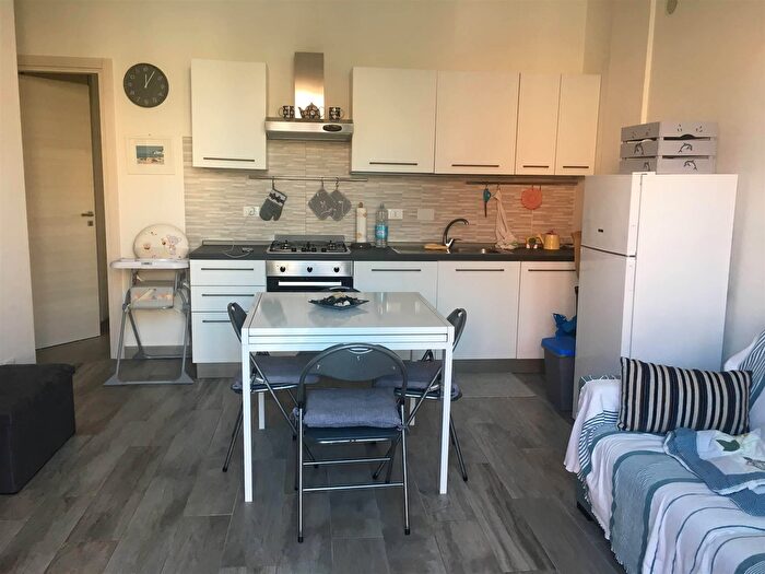 Appartamento trilocale in vendita in Follonica