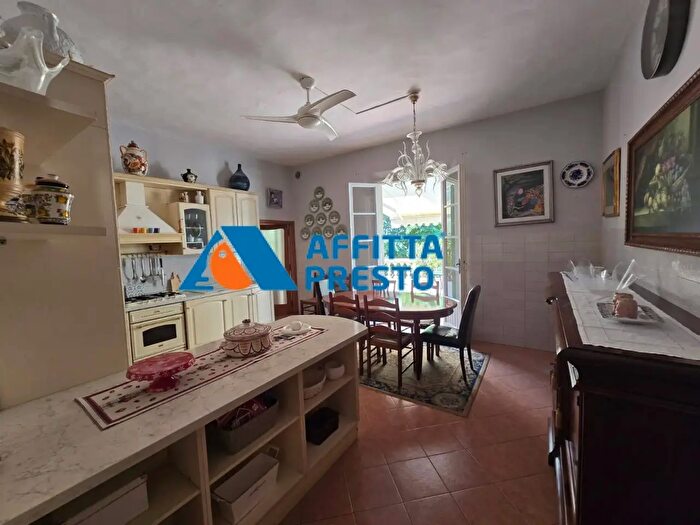 Appartamento con 5 locali in vendita in Montespertoli