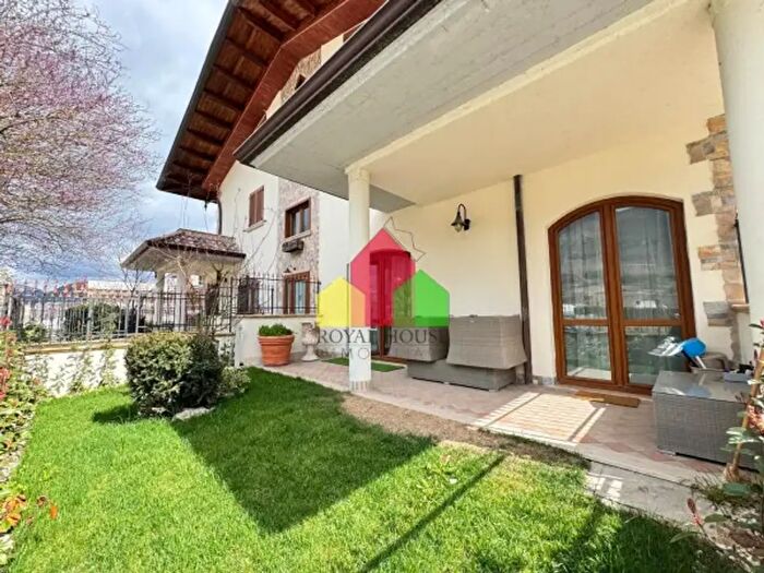 Appartamento trilocale in vendita in Via Piana Santa Liberata, Castel Di Sangro