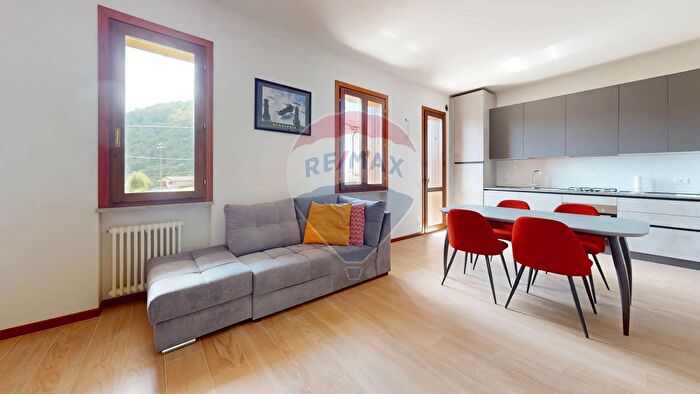 Appartamento quadrilocale in vendita in Via Fecchiera, Valli Del Pasubio