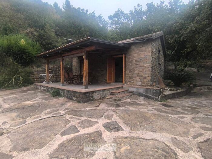 Appartamento bilocale in affitto in Via San Leo, Castellabate