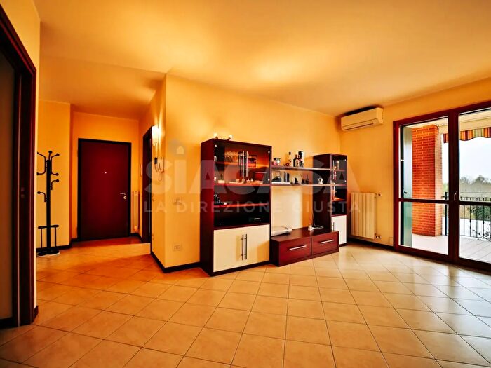 Appartamento quadrilocale in vendita in Via Sandro Pertini B, Agrate Brianza