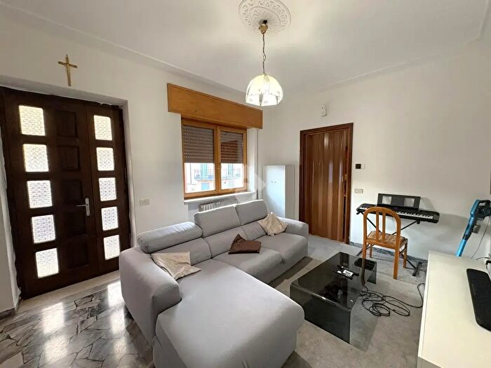 Appartamento trilocale in vendita in Via a Meucci, Montecchio Maggiore
