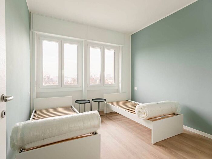 Appartamento quadrilocale in affitto in Via Santa Marcellina, Bicocca, Milano