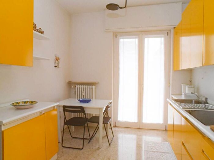Appartamento monolocale in affitto in Via Antonio Smareglia, Argonne Corsica, Milano