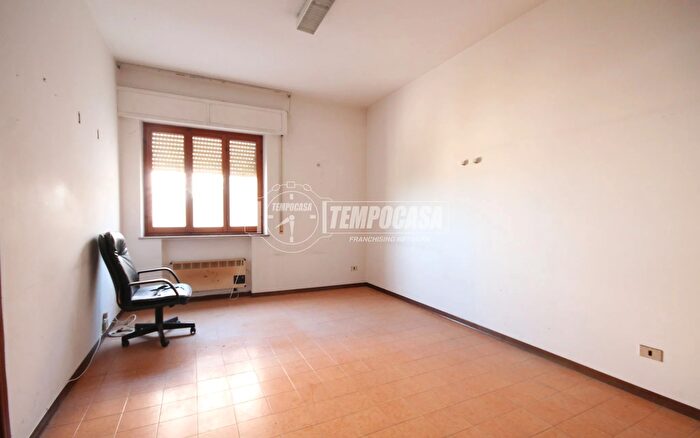 Appartamento trilocale in vendita in Via Papa Giovanni XXIII, Monte Urano