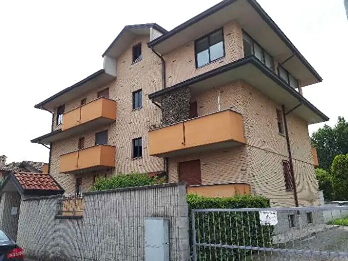 Appartamento bilocale in affitto in Via Filzi, Carugate