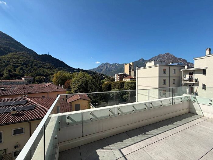 Appartamento bilocale in affitto in Via Aspromonte, Centro, Lecco