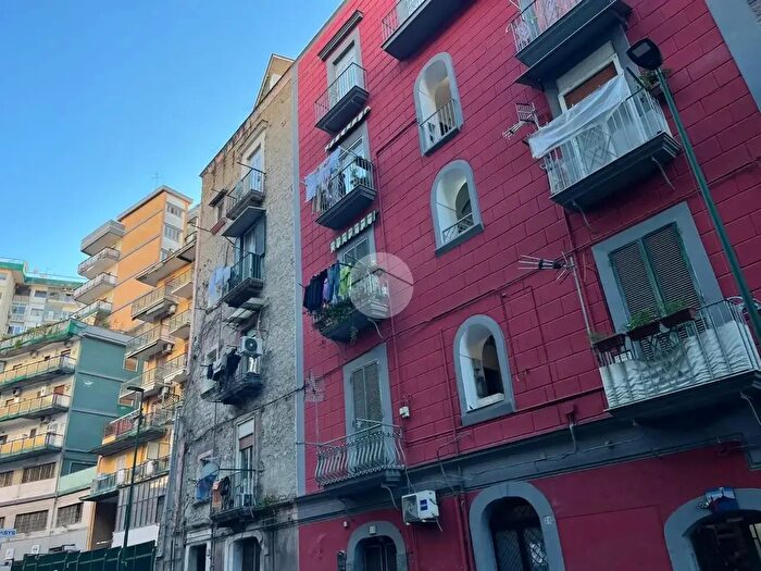 Appartamento bilocale in affitto in Via Conte della Cerra, Napoli