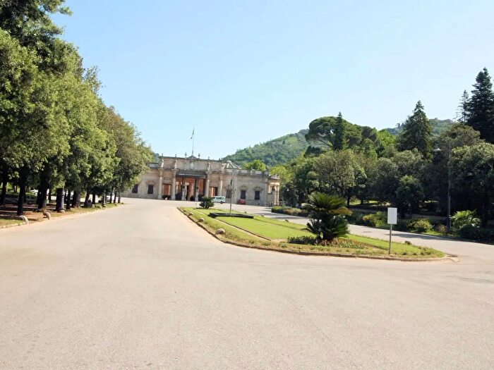 Appartamento trilocale in vendita in Corso Matteotti, Montecatini Terme